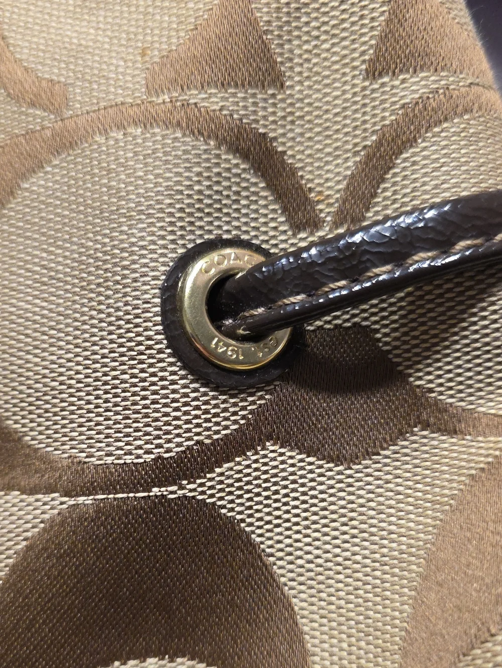 Coach interior clean